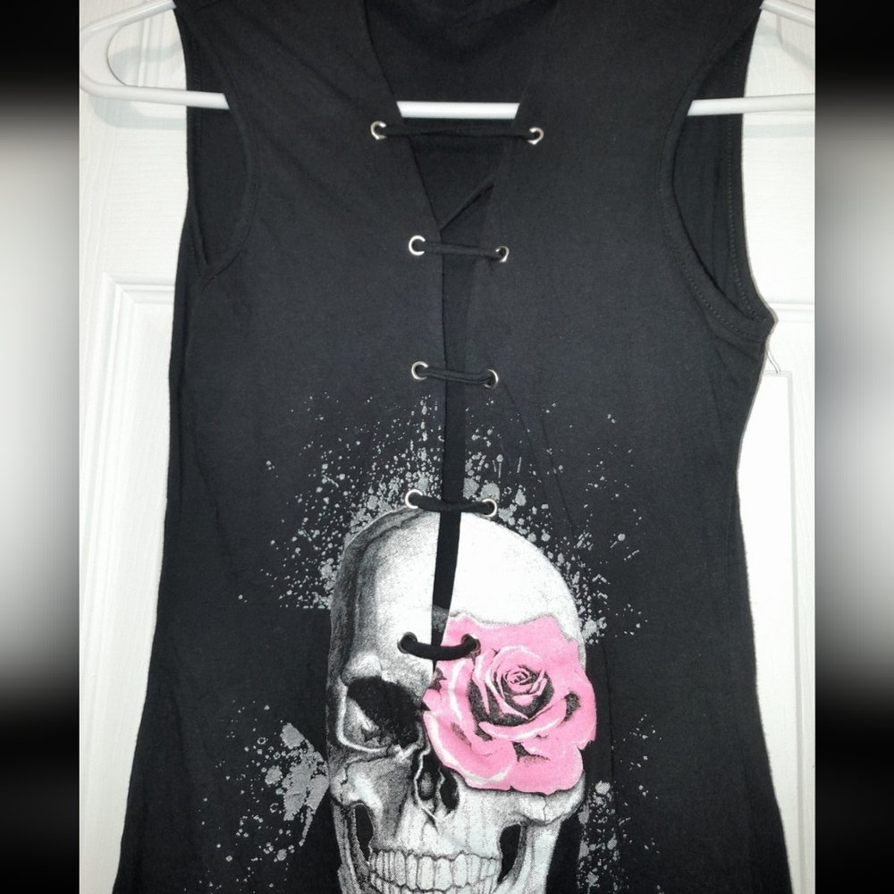 Skull dress - Picture 3 of 5